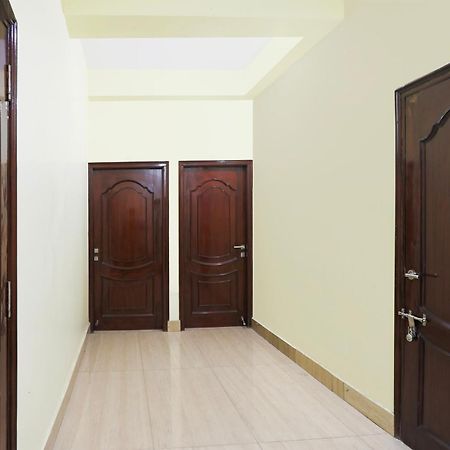 Hotel O R B Palace Waranasi Zewnętrze zdjęcie