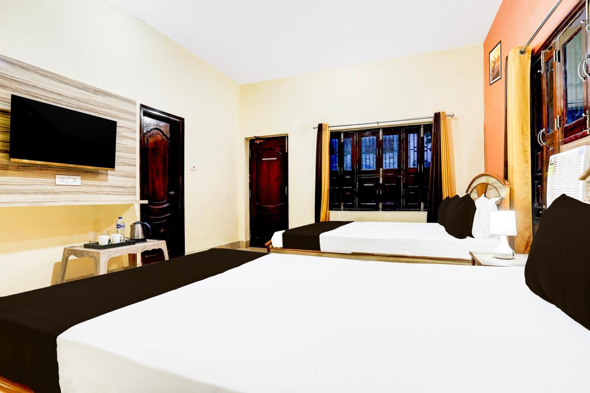 Hotel O R B Palace Waranasi Zewnętrze zdjęcie