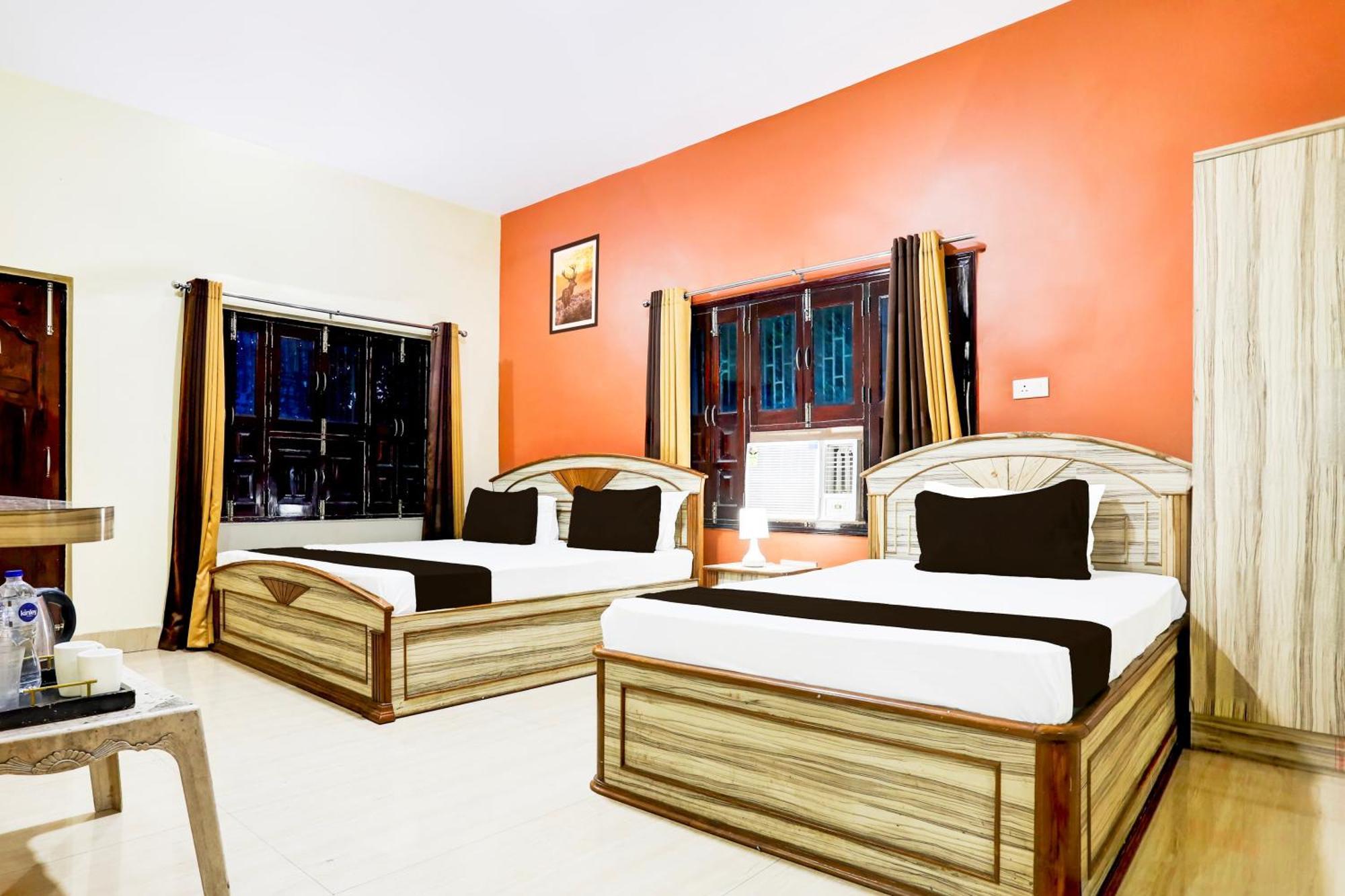 Hotel O R B Palace Waranasi Zewnętrze zdjęcie
